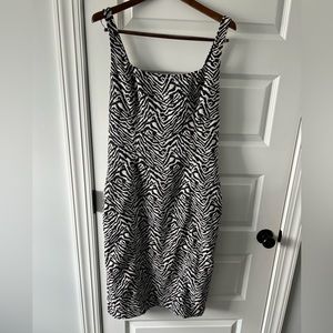 Banana Republic ivory & black Sleeveless A-Line Dress Size 14 Tall EUC Stretch